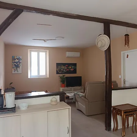 Appartamento Maison proximité commerces *